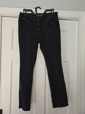 Chico's Black Straight-Leg Jeans — Sleek Everyday Denim